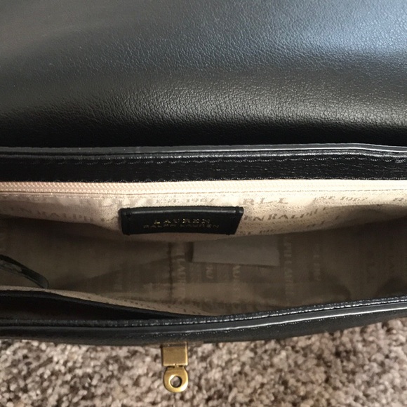 RLL Crossbody Bag with chain detail - Picture 3 of 8